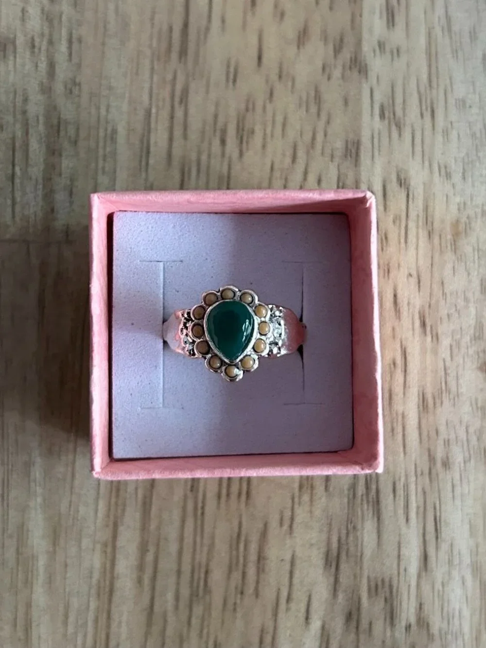 Stunning Cocktail Ring size 7.25 ~ Excellent!